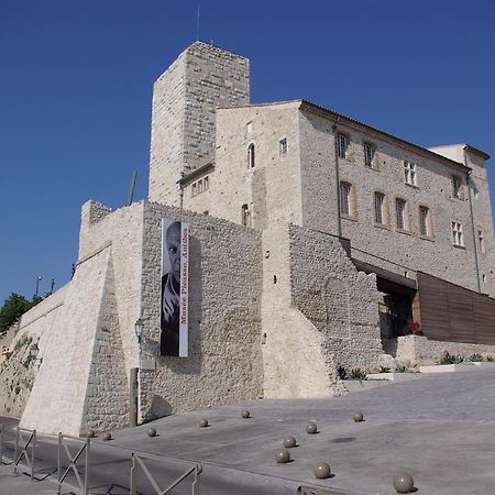 Maisonnette Medievale By Icasamia Apartment Antibes Room photo